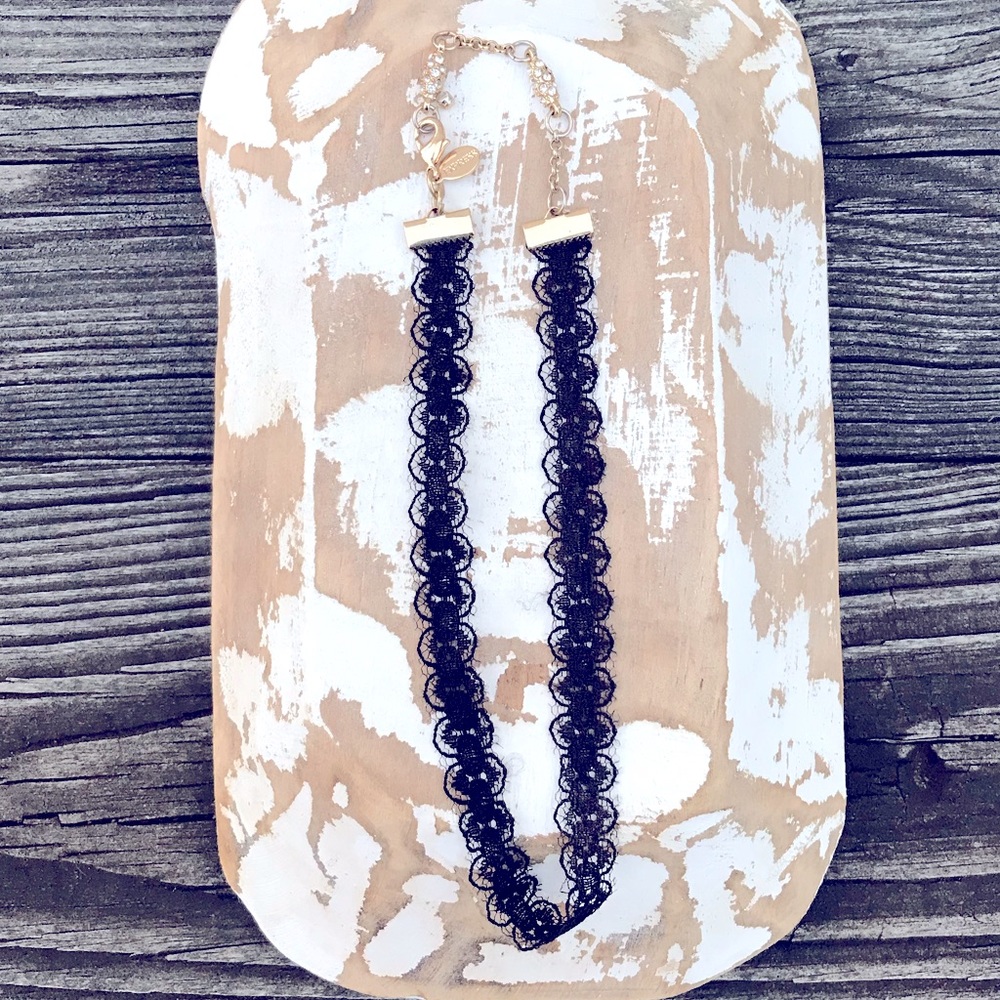 {express} black lace chocker